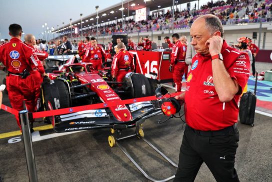 Frederic Vasseur (FRA) Ferrari Team Principal on the grid.
29.11.2025. Formula 1 World Championship, Rd 23, Qatar Grand Prix, Doha, Qatar, Sprint and Qualifying Day.
- www.xpbimages.com, EMail: requests@xpbimages.com © Copyright: Batchelor / XPB Images