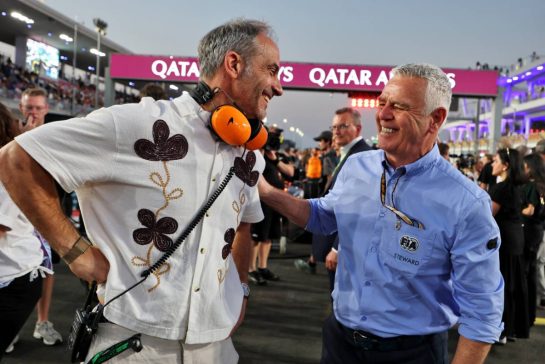 (L to R): Adam Norris (GBR) with Derek Warwick (GBR) FIA Steward on the grid.
29.11.2025. Formula 1 World Championship, Rd 23, Qatar Grand Prix, Doha, Qatar, Sprint and Qualifying Day.
- www.xpbimages.com, EMail: requests@xpbimages.com © Copyright: Moy / XPB Images