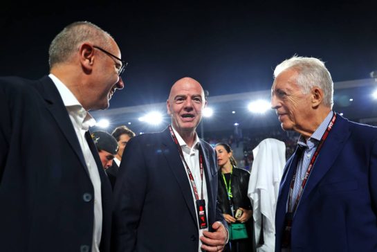 (L to R): Stefano Domenicali (ITA) Formula One President and CEO with Gianni Infantino (SUI) / (ITA) FIFA President and Piero Ferrari (ITA) Ferrari Vice-President on the grid.
30.11.2025. Formula 1 World Championship, Rd 23, Qatar Grand Prix, Doha, Qatar, Race Day.
- www.xpbimages.com, EMail: requests@xpbimages.com © Copyright: Batchelor / XPB Images