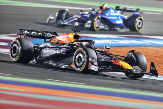 Max Verstappen (NLD) Red Bull Racing RB21.
30.11.2025. Formula 1 World Championship, Rd 23, Qatar Grand Prix, Doha, Qatar, Race Day.
- www.xpbimages.com, EMail: requests@xpbimages.com © Copyright: Charniaux / XPB Images