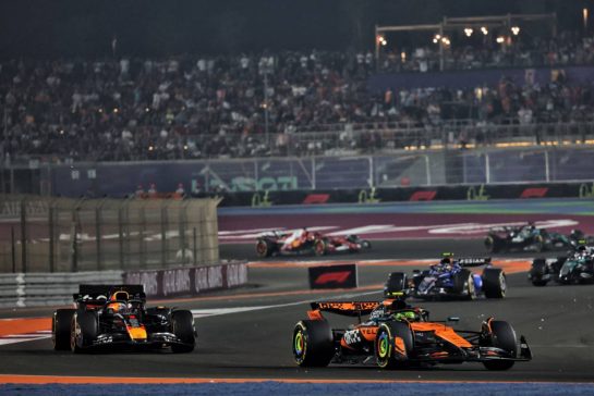 Lando Norris (GBR) McLaren MCL39.
30.11.2025. Formula 1 World Championship, Rd 23, Qatar Grand Prix, Doha, Qatar, Race Day.
- www.xpbimages.com, EMail: requests@xpbimages.com © Copyright: Batchelor / XPB Images