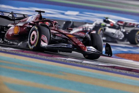 Charles Leclerc (MON) Ferrari SF-25.
30.11.2025. Formula 1 World Championship, Rd 23, Qatar Grand Prix, Doha, Qatar, Race Day.
- www.xpbimages.com, EMail: requests@xpbimages.com © Copyright: Charniaux / XPB Images