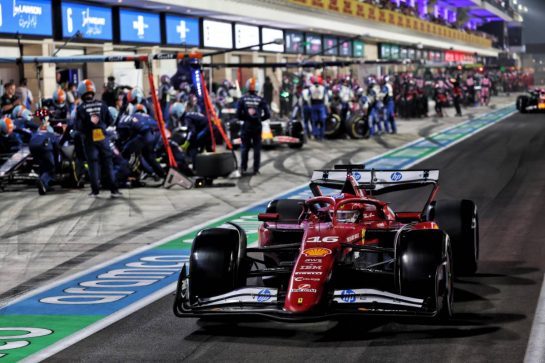 Charles Leclerc (MON) Ferrari SF-25 leaves the pits.
30.11.2025. Formula 1 World Championship, Rd 23, Qatar Grand Prix, Doha, Qatar, Race Day.
- www.xpbimages.com, EMail: requests@xpbimages.com © Copyright: Batchelor / XPB Images