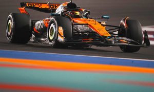 Qatar GP: Piastri leads Norris in frantic single practice