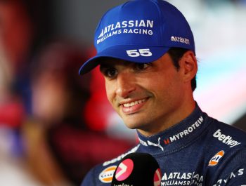Sainz pens heartfelt end-of-season letter to Williams staff