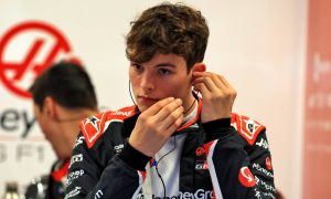 Bearman hails ‘insane’ Haas after strong P4 in Abu Dhabi FP2