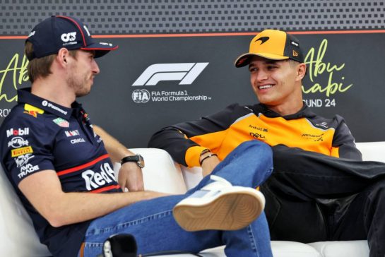 (L to R): Max Verstappen (NLD) Red Bull Racing and Lando Norris (GBR) McLaren in the FIA Press Conference.
04.12.2025. Formula 1 World Championship, Rd 24, Abu Dhabi Grand Prix, Yas Marina Circuit, Abu Dhabi, Preparation Day.
- www.xpbimages.com, EMail: requests@xpbimages.com © Copyright: Bearne / XPB Images