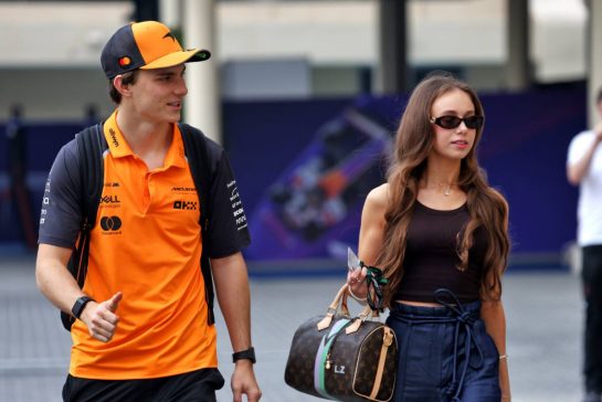 (L to R): Oscar Piastri (AUS) McLaren with his girlfriend Lily Zneimer (GBR).
05.12.2025. Formula 1 World Championship, Rd 24, Abu Dhabi Grand Prix, Yas Marina Circuit, Abu Dhabi, Practice Day.
- www.xpbimages.com, EMail: requests@xpbimages.com © Copyright: Bearne / XPB Images