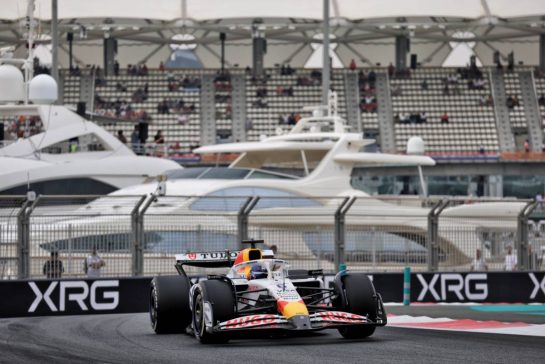 Isack Hadjar (FRA) Racing Bulls VCARB 02.
05.12.2025. Formula 1 World Championship, Rd 24, Abu Dhabi Grand Prix, Yas Marina Circuit, Abu Dhabi, Practice Day.
- www.xpbimages.com, EMail: requests@xpbimages.com © Copyright: Moy / XPB Images