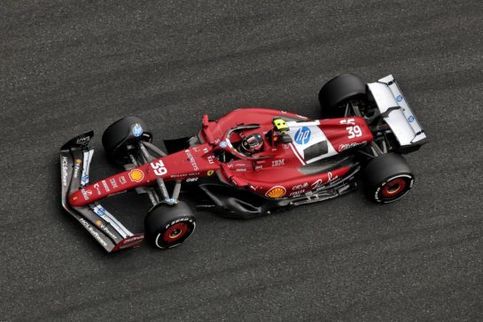 Arthur Leclerc (FRA) Ferrari SF-25 Test Driver.
05.12.2025. Formula 1 World Championship, Rd 24, Abu Dhabi Grand Prix, Yas Marina Circuit, Abu Dhabi, Practice Day.
- www.xpbimages.com, EMail: requests@xpbimages.com © Copyright: Bearne / XPB Images