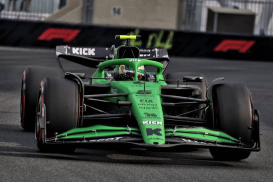 Gabriel Bortoleto (BRA) Sauber C45.
05.12.2025. Formula 1 World Championship, Rd 24, Abu Dhabi Grand Prix, Yas Marina Circuit, Abu Dhabi, Practice Day.
- www.xpbimages.com, EMail: requests@xpbimages.com © Copyright: Moy / XPB Images