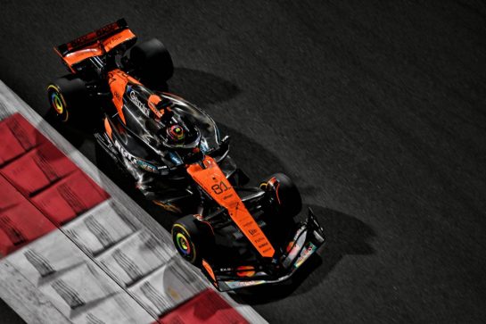 Oscar Piastri (AUS) McLaren MCL39.
05.12.2025. Formula 1 World Championship, Rd 24, Abu Dhabi Grand Prix, Yas Marina Circuit, Abu Dhabi, Practice Day.
- www.xpbimages.com, EMail: requests@xpbimages.com © Copyright: Price	/ XPB Images