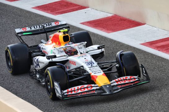 Liam Lawson (NZL) Racing Bulls VCARB 02.
06.12.2025. Formula 1 World Championship, Rd 24, Abu Dhabi Grand Prix, Yas Marina Circuit, Abu Dhabi, Qualifying Day.
- www.xpbimages.com, EMail: requests@xpbimages.com © Copyright: Bearne / XPB Images