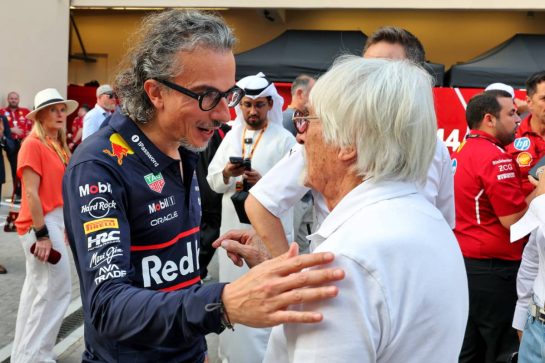 (L to R): Laurent Mekies (FRA) Red Bull Racing Team Principal and CEO with Bernie Ecclestone (GBR).
06.12.2025. Formula 1 World Championship, Rd 24, Abu Dhabi Grand Prix, Yas Marina Circuit, Abu Dhabi, Qualifying Day.
- www.xpbimages.com, EMail: requests@xpbimages.com © Copyright: Moy / XPB Images