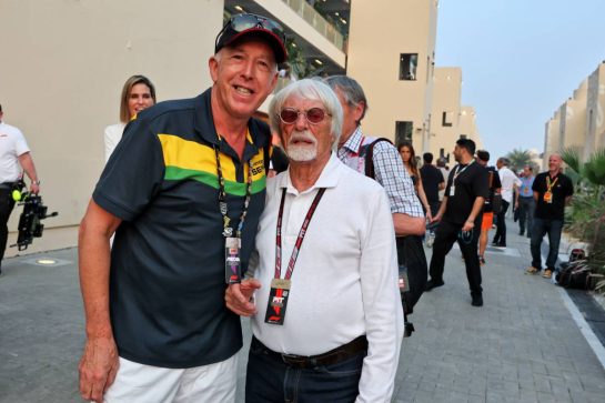(L to R): Keith Sutton (GBR) with Bernie Ecclestone (GBR).
06.12.2025. Formula 1 World Championship, Rd 24, Abu Dhabi Grand Prix, Yas Marina Circuit, Abu Dhabi, Qualifying Day.
- www.xpbimages.com, EMail: requests@xpbimages.com © Copyright: Moy / XPB Images