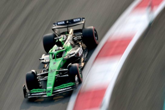 Nico Hulkenberg (GER) Sauber C45.
06.12.2025. Formula 1 World Championship, Rd 24, Abu Dhabi Grand Prix, Yas Marina Circuit, Abu Dhabi, Qualifying Day.
- www.xpbimages.com, EMail: requests@xpbimages.com © Copyright: Coates / XPB Images