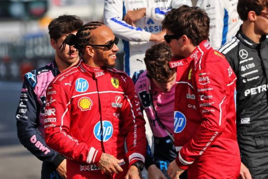 (L to R): Lewis Hamilton (GBR) Ferrari and Charles Leclerc (MON) Ferrari at the end of season group photograph.
07.12.2025. Formula 1 World Championship, Rd 24, Abu Dhabi Grand Prix, Yas Marina Circuit, Abu Dhabi, Race Day.
- www.xpbimages.com, EMail: requests@xpbimages.com © Copyright: Charniaux / XPB Images
