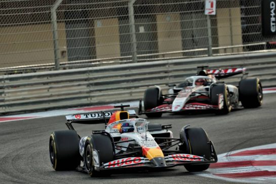 Isack Hadjar (FRA) Racing Bulls VCARB 02.
07.12.2025. Formula 1 World Championship, Rd 24, Abu Dhabi Grand Prix, Yas Marina Circuit, Abu Dhabi, Race Day.
- www.xpbimages.com, EMail: requests@xpbimages.com © Copyright: Batchelor / XPB Images