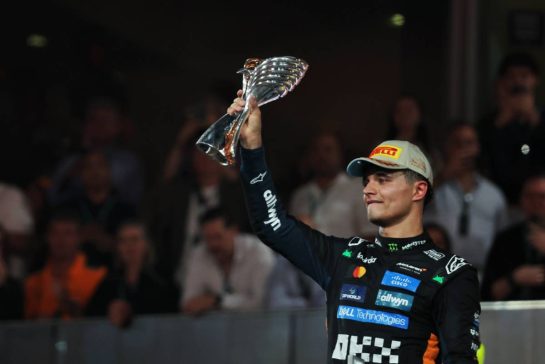 Third placed World Champion Lando Norris (GBR) McLaren celebrates on the podium.
07.12.2025. Formula 1 World Championship, Rd 24, Abu Dhabi Grand Prix, Yas Marina Circuit, Abu Dhabi, Race Day.
- www.xpbimages.com, EMail: requests@xpbimages.com © Copyright: Bearne / XPB Images
