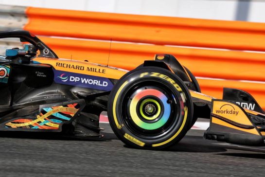 Pato O'Ward (MEX) McLaren MCL39 Reserve Driver - sidepod.
09.12.2025. Formula 1 Testing, Yas Marina Circuit, Abu Dhabi, Tuesday.
- www.xpbimages.com, EMail: requests@xpbimages.com © Copyright: Moy / XPB Images