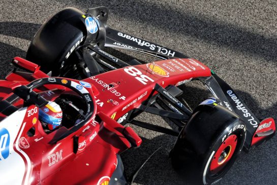 Dino Beganovic (SWE) Ferrari SF-25 Academy Driver.
09.12.2025. Formula 1 Testing, Yas Marina Circuit, Abu Dhabi, Tuesday.
- www.xpbimages.com, EMail: requests@xpbimages.com © Copyright: Bearne / XPB Images