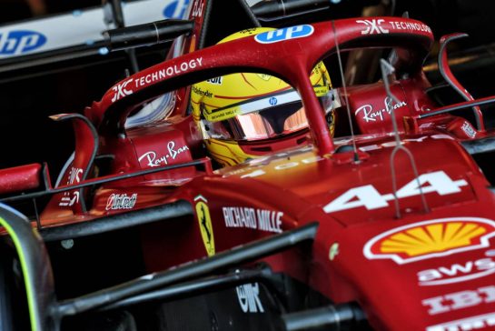Lewis Hamilton (GBR) Ferrari SF-25.
09.12.2025. Formula 1 Testing, Yas Marina Circuit, Abu Dhabi, Tuesday.
- www.xpbimages.com, EMail: requests@xpbimages.com © Copyright: Charniaux / XPB Images