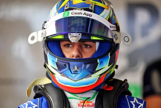 Arvid Lindblad (GBR) Racing Bulls.
09.12.2025. Formula 1 Testing, Yas Marina Circuit, Abu Dhabi, Tuesday.
- www.xpbimages.com, EMail: requests@xpbimages.com © Copyright: Charniaux / XPB Images