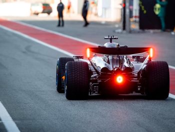 McLaren forced to ‘strip down’ MCL40 to chase fuel fault