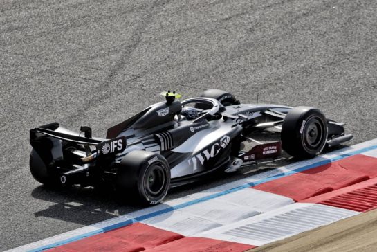 Valtteri Bottas (FIN) Cadillac Formula 1 Team Car.
11.02.2026. Formula 1 Testing, Bahrain Test One, Sakhir, Bahrain, Day One.
- www.xpbimages.com, EMail: requests@xpbimages.com © Copyright: Moy / XPB Images