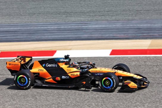 Oscar Piastri (AUS) McLaren F1 Team MCL40.
11.02.2026. Formula 1 Testing, Bahrain Test One, Sakhir, Bahrain, Day One.
- www.xpbimages.com, EMail: requests@xpbimages.com © Copyright: Bearne / XPB Images