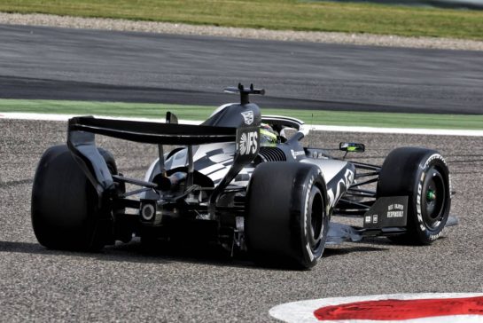 Sergio Perez (MEX) Cadillac Formula 1 Team Car.
12.02.2026. Formula 1 Testing, Bahrain Test One, Sakhir, Bahrain, Day Two.
- www.xpbimages.com, EMail: requests@xpbimages.com © Copyright: Moy / XPB Images