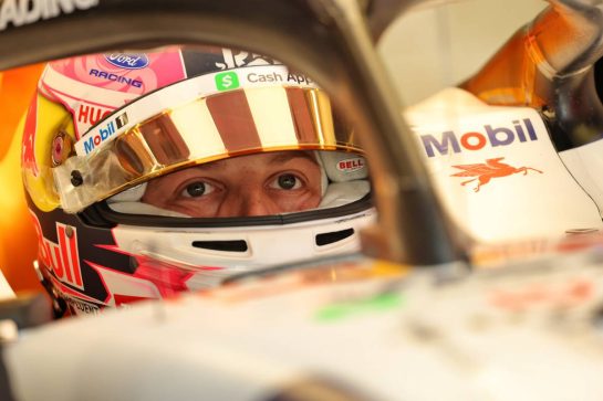 Liam Lawson (NZL) Racing Bulls Formula One Team VCARB 03.
13.02.2026. Formula 1 Testing, Bahrain Test One, Sakhir, Bahrain, Day Three.
- www.xpbimages.com, EMail: requests@xpbimages.com © Copyright: Batchelor / XPB Images