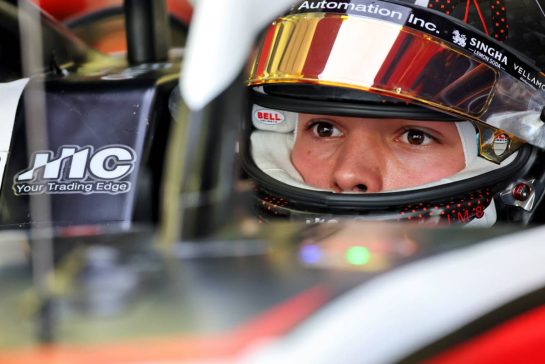 Oliver Bearman (GBR) Haas F1 Team VF-26.
13.02.2026. Formula 1 Testing, Bahrain Test One, Sakhir, Bahrain, Day Three.
- www.xpbimages.com, EMail: requests@xpbimages.com © Copyright: Batchelor / XPB Images