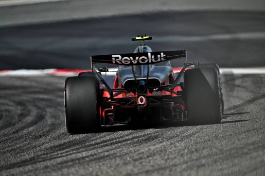 Gabriel Bortoleto (BRA) Audi F1 Team R26.
13.02.2026. Formula 1 Testing, Bahrain Test One, Sakhir, Bahrain, Day Three.
- www.xpbimages.com, EMail: requests@xpbimages.com © Copyright: Price	/ XPB Images