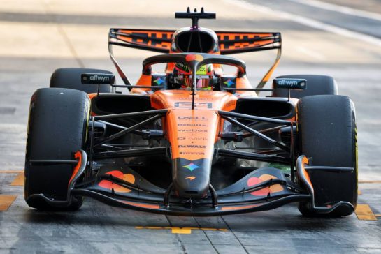Oscar Piastri (AUS) McLaren F1 Team MCL40.
13.02.2026. Formula 1 Testing, Bahrain Test One, Sakhir, Bahrain, Day Three.
- www.xpbimages.com, EMail: requests@xpbimages.com © Copyright: Batchelor / XPB Images