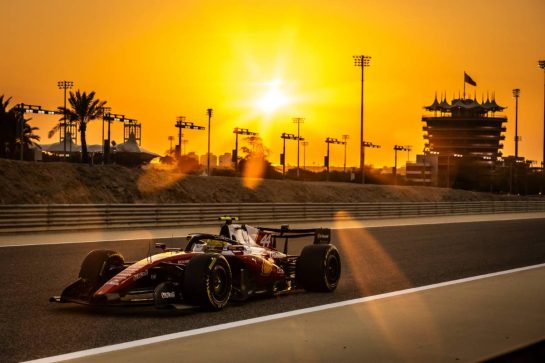 Lewis Hamilton (GBR) Scuderia SF-26.
13.02.2026. Formula 1 Testing, Bahrain Test One, Sakhir, Bahrain, Day Three.
- www.xpbimages.com, EMail: requests@xpbimages.com © Copyright: Bearne / XPB Images
