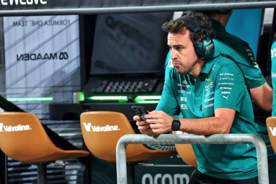 Fernando Alonso (ESP) Aston Martin F1 Team.
13.02.2026. Formula 1 Testing, Bahrain Test One, Sakhir, Bahrain, Day Three.
- www.xpbimages.com, EMail: requests@xpbimages.com © Copyright: Batchelor / XPB Images