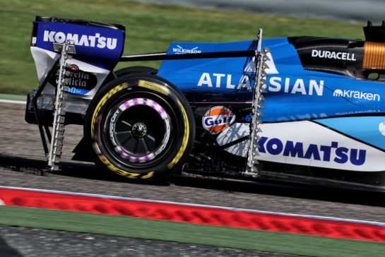 Alexander Albon (THA) Williams F1 Team FW48 with sensor equipment.
18.02.2026. Formula 1 Testing, Bahrain Test Two, Sakhir, Bahrain, Day One.
- www.xpbimages.com, EMail: requests@xpbimages.com © Copyright: Moy / XPB Images