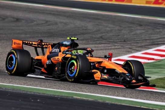 Lando Norris (GBR) McLaren F1 Team MCL40.
18.02.2026. Formula 1 Testing, Bahrain Test Two, Sakhir, Bahrain, Day One.
- www.xpbimages.com, EMail: requests@xpbimages.com © Copyright: Moy / XPB Images