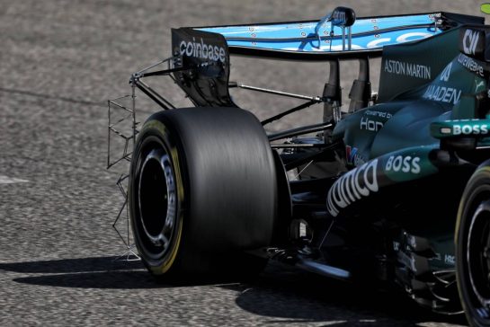 Fernando Alonso (ESP) Aston Martin F1 Team AMR26 - sensor equipment on the rear wing.
19.02.2026. Formula 1 Testing, Bahrain Test Two, Sakhir, Bahrain, Day Two.
- www.xpbimages.com, EMail: requests@xpbimages.com © Copyright: Moy / XPB Images