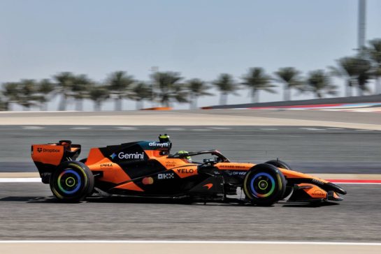 Lando Norris (GBR) McLaren F1 Team MCL40.
19.02.2026. Formula 1 Testing, Bahrain Test Two, Sakhir, Bahrain, Day Two.
- www.xpbimages.com, EMail: requests@xpbimages.com © Copyright: Moy / XPB Images