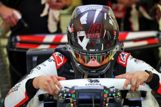 Esteban Ocon (FRA) Haas F1 Team VF-26.
20.02.2026. Formula 1 Testing, Bahrain Test Two, Sakhir, Bahrain, Day Three.
- www.xpbimages.com, EMail: requests@xpbimages.com © Copyright: Batchelor / XPB Images