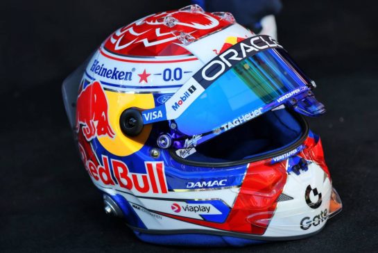 The helmet of Max Verstappen (NLD) Red Bull Racing.
05.03.2026. Formula 1 World Championship, Rd 1, Australian Grand Prix, Albert Park, Melbourne, Australia, Preparation Day.
- www.xpbimages.com, EMail: requests@xpbimages.com © Copyright: Batchelor / XPB Images