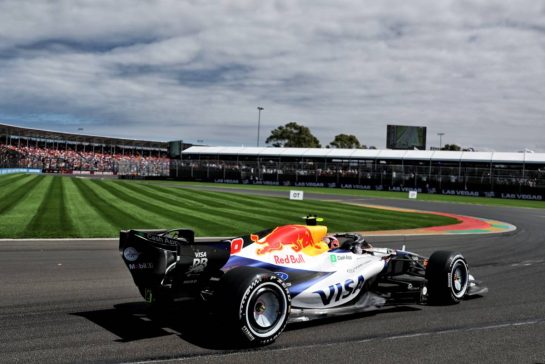 Liam Lawson (NZL) Racing Bulls Formula One Team VCARB 03.
07.03.2026. Formula 1 World Championship, Rd 1, Australian Grand Prix, Albert Park, Melbourne, Australia, Qualifying Day.
- www.xpbimages.com, EMail: requests@xpbimages.com © Copyright: Charniaux / XPB Images