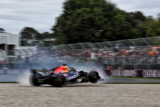 Max Verstappen (NLD) Red Bull Racing RB22 crashed during qualifying.
07.03.2026. Formula 1 World Championship, Rd 1, Australian Grand Prix, Albert Park, Melbourne, Australia, Qualifying Day.
- www.xpbimages.com, EMail: requests@xpbimages.com © Copyright: Charniaux / XPB Images