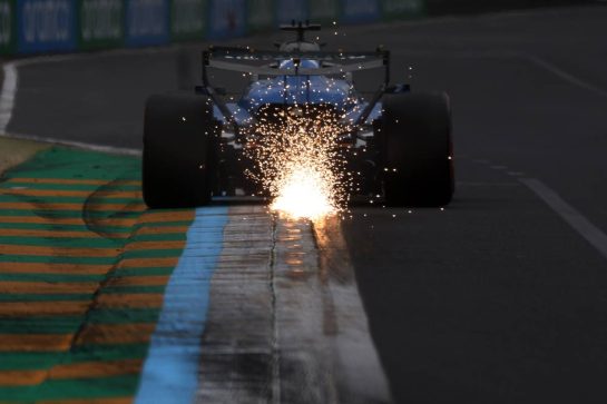 Alexander Albon (THA) Williams F1 Team FW48 sends sparks flying.
07.03.2026. Formula 1 World Championship, Rd 1, Australian Grand Prix, Albert Park, Melbourne, Australia, Qualifying Day.
- www.xpbimages.com, EMail: requests@xpbimages.com © Copyright: Dunbar / XPB Images