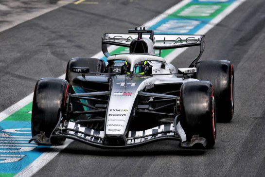 Sergio Perez (MEX) Cadillac Formula 1 Team MAC-26.
08.03.2026. Formula 1 World Championship, Rd 1, Australian Grand Prix, Albert Park, Melbourne, Australia, Race Day.
- www.xpbimages.com, EMail: requests@xpbimages.com © Copyright: Moy / XPB Images
