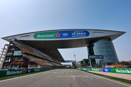 Circuit atmosphere - Heineken branding trackside.
12.03.2026. Formula 1 World Championship, Rd 2, Chinese Grand Prix, Shanghai, China, Preparation Day.
- www.xpbimages.com, EMail: requests@xpbimages.com © Copyright: Moy / XPB Images