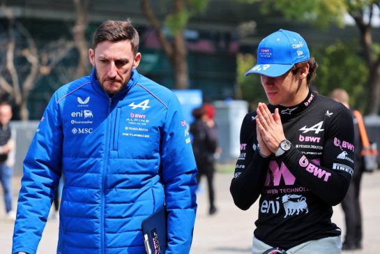 (L to R): Stuart Barlow (GBR) Alpine F1 Team Performance Engineer with Franco Colapinto (ARG) Alpine F1 Team.
12.03.2026. Formula 1 World Championship, Rd 2, Chinese Grand Prix, Shanghai, China, Preparation Day.
- www.xpbimages.com, EMail: requests@xpbimages.com © Copyright: Batchelor / XPB Images