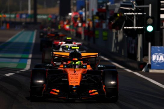 Lando Norris (GBR) McLaren F1 Team MCL40.
13.03.2026. Formula 1 World Championship, Rd 2, Chinese Grand Prix, Shanghai, China, Sprint Qualifying Day.
- www.xpbimages.com, EMail: requests@xpbimages.com © Copyright: Bearne / XPB Images